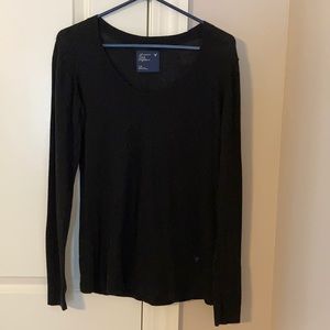 American eagle light weight black sweater